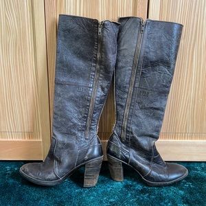 PLDM by Palladium leather boots size 9